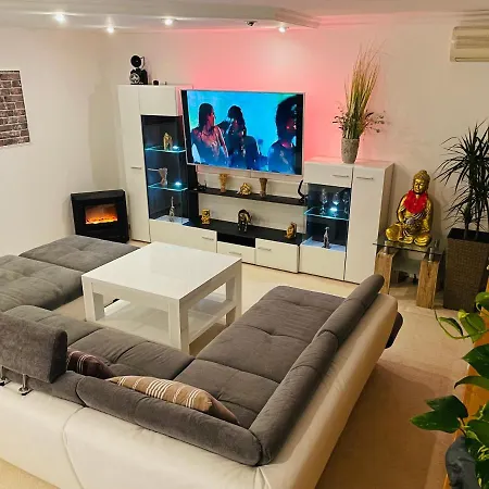 Luxusny Zmodernizovany V Centre Kosic Apartmán *